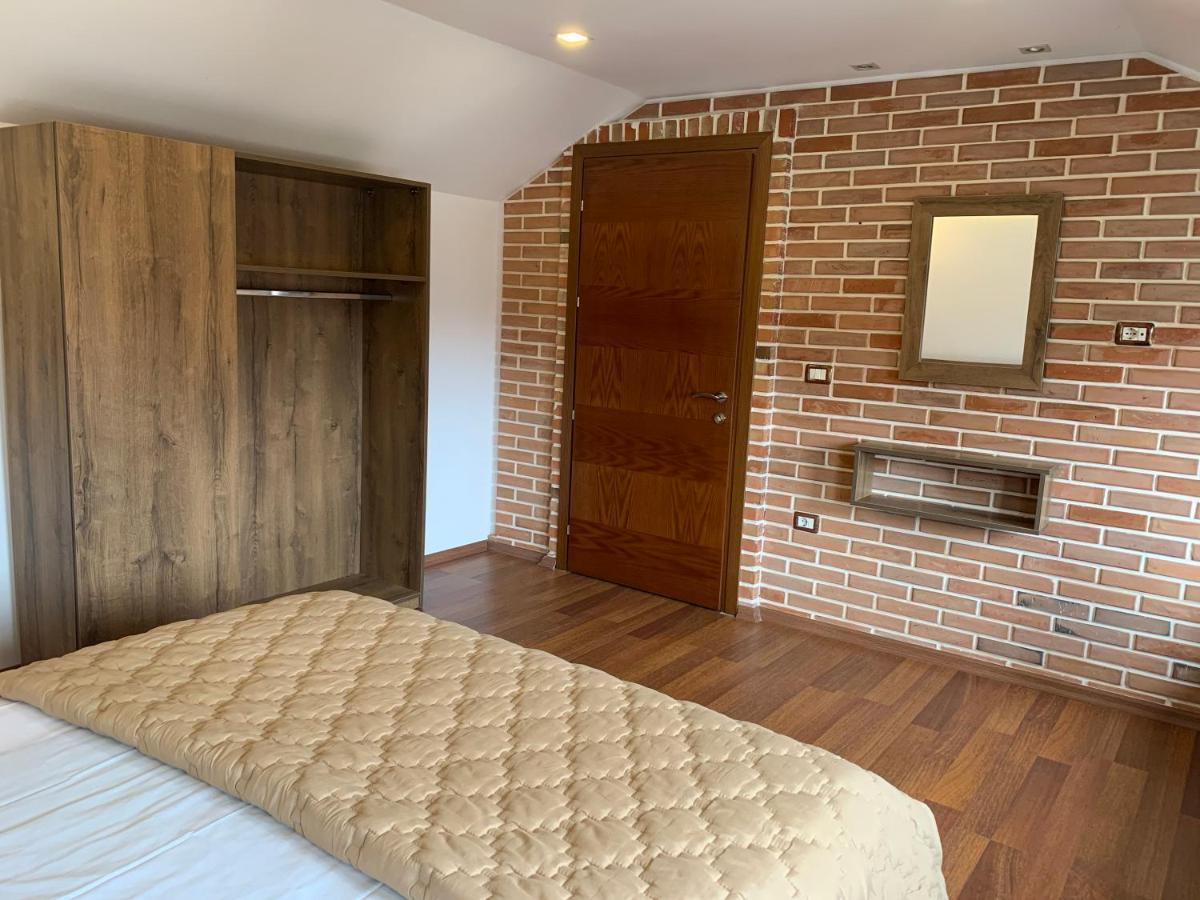 Vila Topciu Pogradec Kültér fotó
