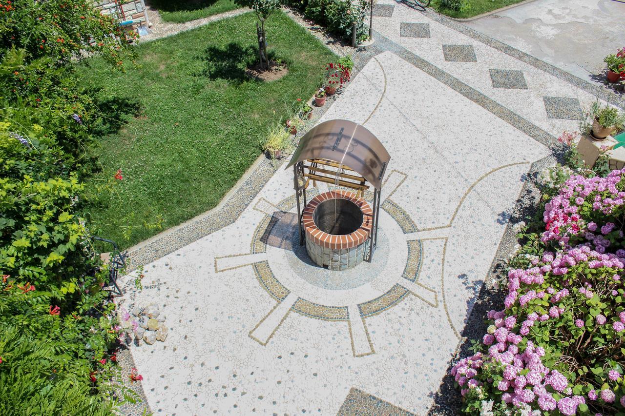 Vila Topciu Pogradec Kültér fotó